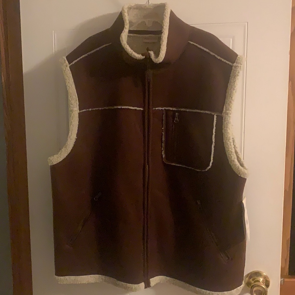 Men’s RuffHewn Vest